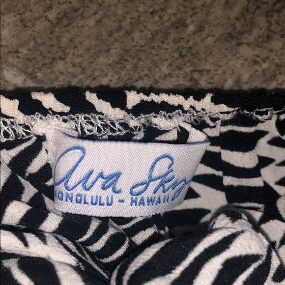 ❌SOLD Ava Sky Ladder Back Tank Top XS Fighting Eel - Picture 2 of 4